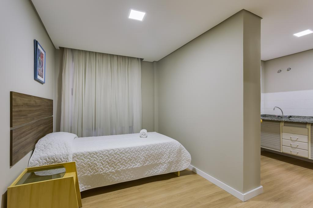 Hotel Lavenue Curitiba Exterior photo